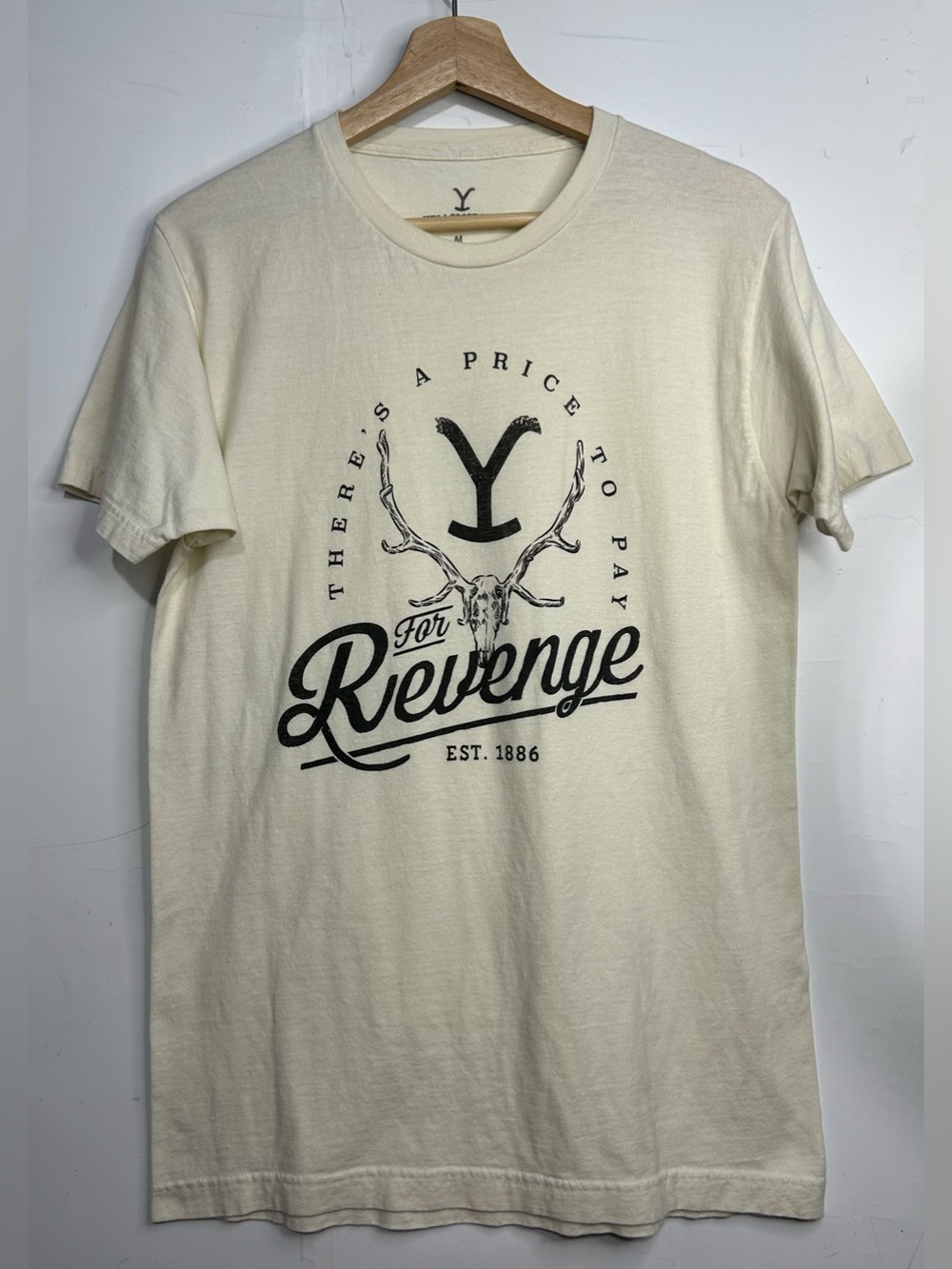 Yellowstone Cream Graphic Print T-Shirt Medium